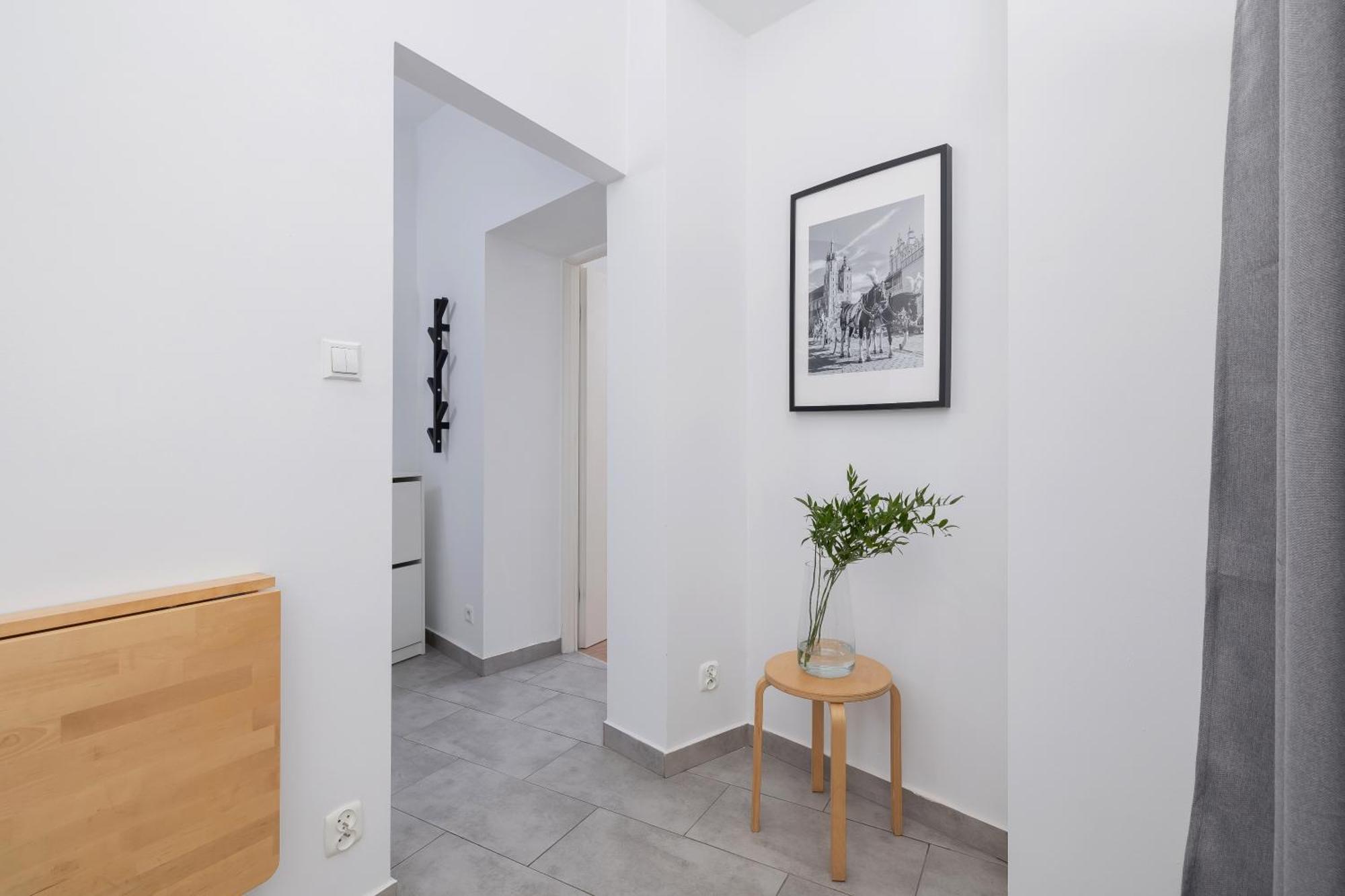 1-Bedroom Apartment - Dluga 65 Street Krakow Bagian luar foto